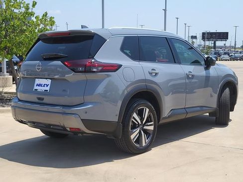 Used 2024 Nissan Rogue SL w/ SL Premium Package FWD image 4