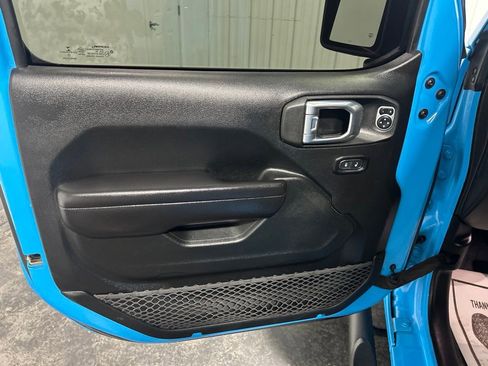 Used 2021 Jeep Wrangler Unlimited Sport AWD/4WD image 8