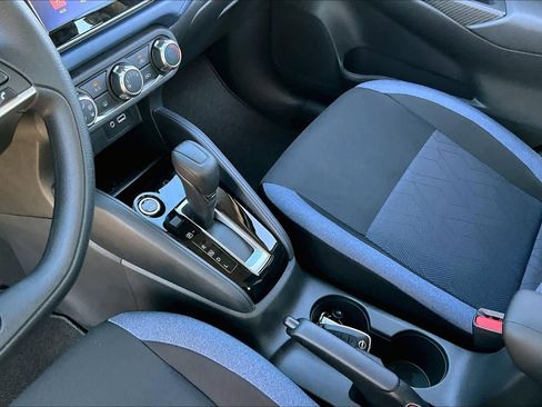 New 2025 Nissan Versa SV image 7