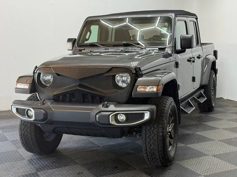 Used 2024 Jeep Gladiator Sport AWD/4WD image 5