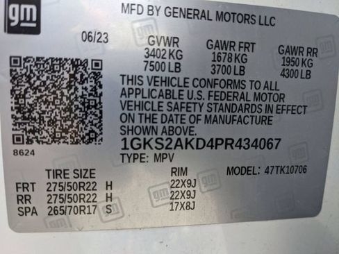 Used 2023 GMC Yukon SLE w/ Gmc Pro Safety Plus Package AWD/4WD image 34