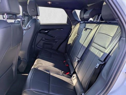 Used 2025 Land Rover Range Rover Evoque Dynamic SE image 19