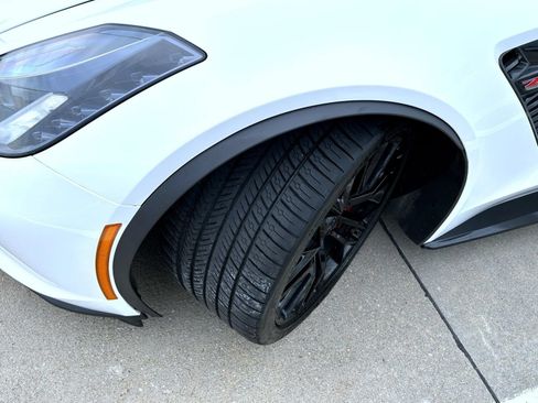 Used 2019 Chevrolet Corvette Z06 RWD image 19