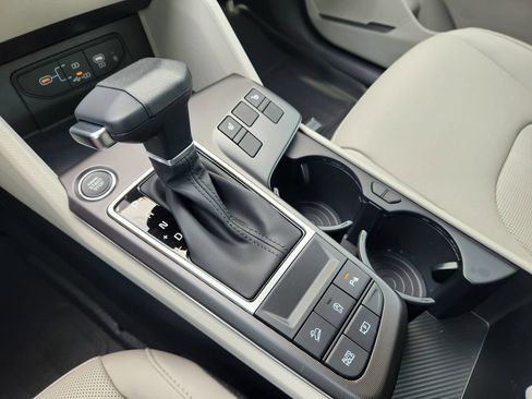 New 2026 Kia Sportage EX FWD image 17