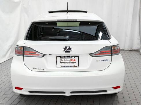 Used 2013 Lexus CT 200h 200h w/ Premium Pkg w/Backup Camera image 4