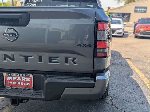 New 2026 Nissan Frontier SV AWD/4WD image 11