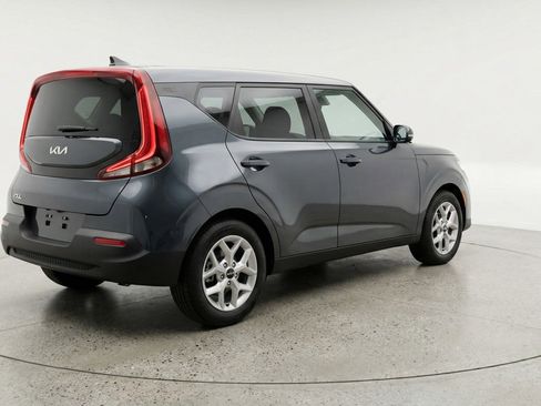 Used 2025 Kia Soul LX w/ LX Technology Package image 9