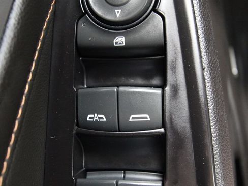 Used 2019 Chevrolet Traverse LT w/ LPO, Blackout Package AWD/4WD image 26