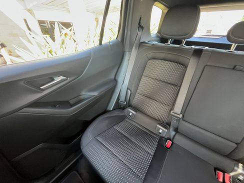 Used 2025 Chevrolet Equinox LT FWD image 35