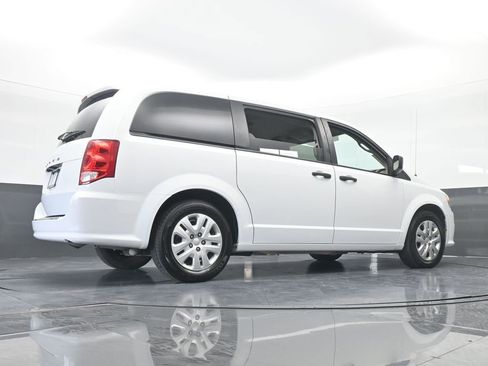 Used 2020 Dodge Grand Caravan SE image 50