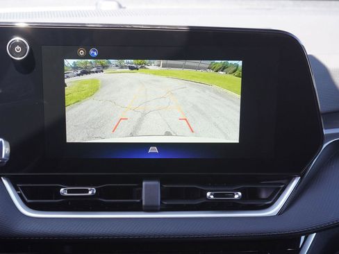 New 2026 Chevrolet Equinox LT FWD image 23