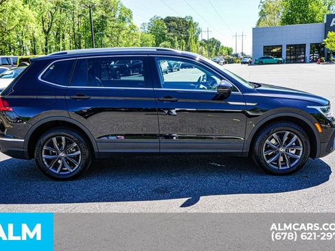 Used 2023 Volkswagen Tiguan SE image 9