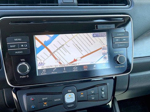 Used 2019 Nissan Leaf SL w/ SL Technology Package FWD image 15