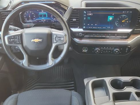 Used 2023 Chevrolet Silverado 1500 LT AWD/4WD image 27