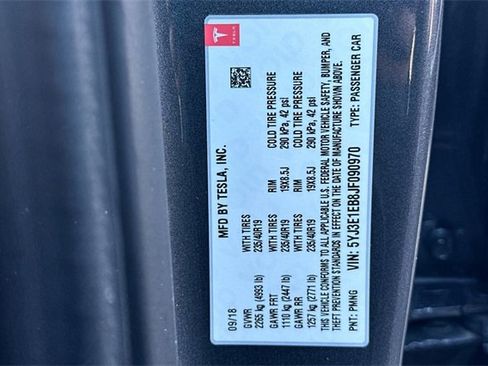 Used 2018 Tesla Model 3 Long Range image 29
