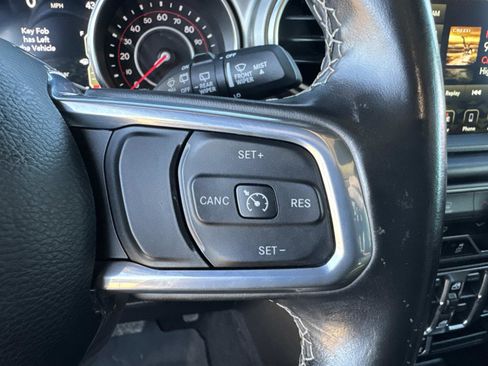 Used 2021 Jeep Wrangler Unlimited Rubicon image 34