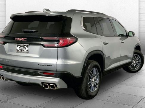 Used 2025 GMC Acadia Elevation AWD/4WD image 13