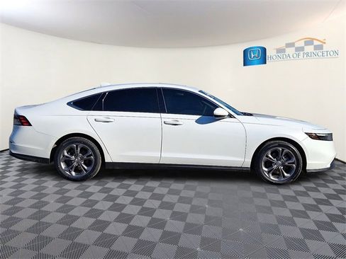 Certified 2023 Honda Accord EX image 7