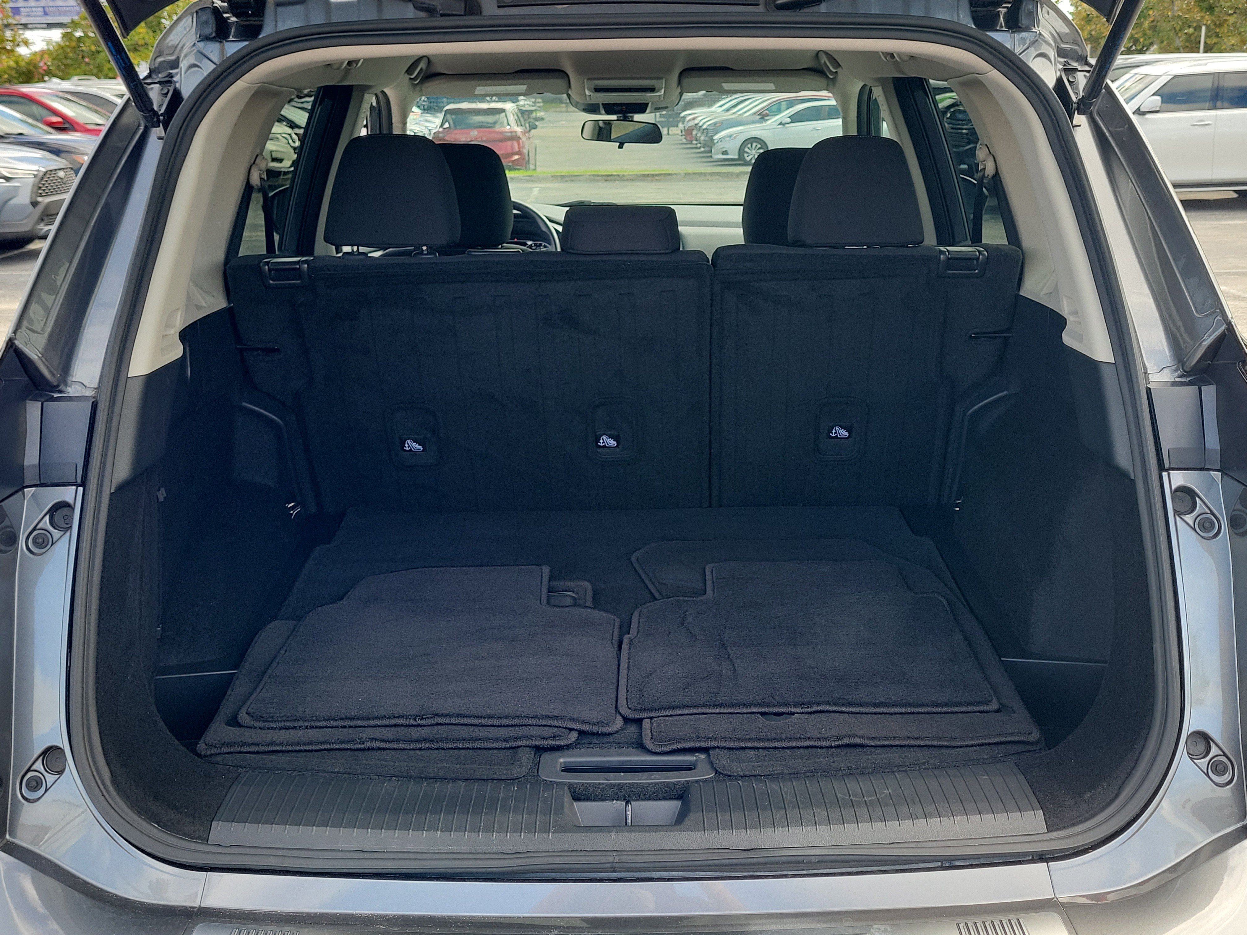 Certified 2024 Nissan Rogue S FWD image 6