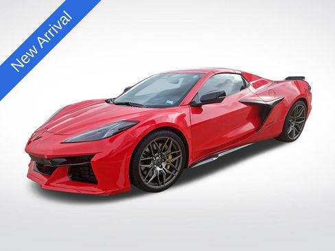 Used 2025 Chevrolet Corvette Z06 RWD image 1