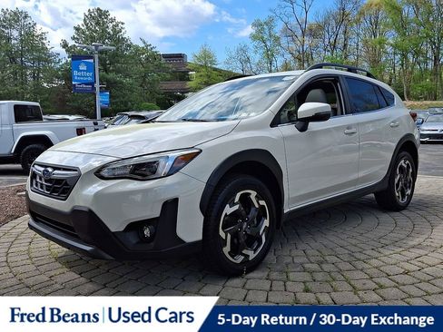 Used 2022 Subaru Crosstrek 2.5i Limited w/ Moonroof Package 2 AWD/4WD image 3