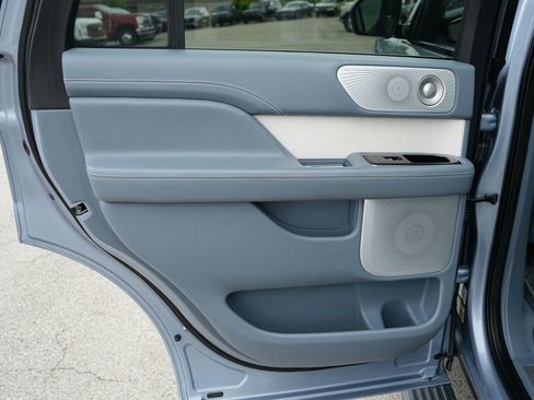 Used 2019 Lincoln Navigator Black Label w/ Cargo Package AWD/4WD image 29