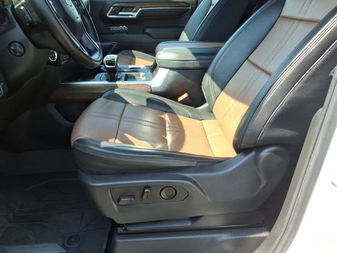 Certified 2023 Chevrolet Silverado 1500 High Country w/ High Country Premium Package AWD/4WD image 13