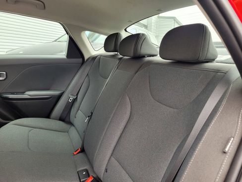 Used 2025 Kia K4 FWD image 13