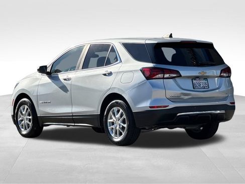 Used 2022 Chevrolet Equinox LT FWD image 3