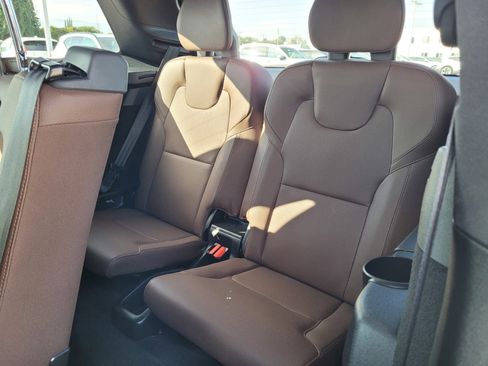 Certified 2023 Volvo XC90 T8 Plus w/ Protection Package Premier image 12