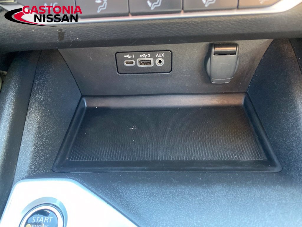 Used 2025 Nissan Altima 2.5 SV FWD image 32