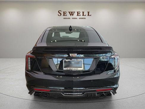 New 2026 Cadillac CT5 V Blackwing w/ Carbon Fiber 2 Package RWD image 4