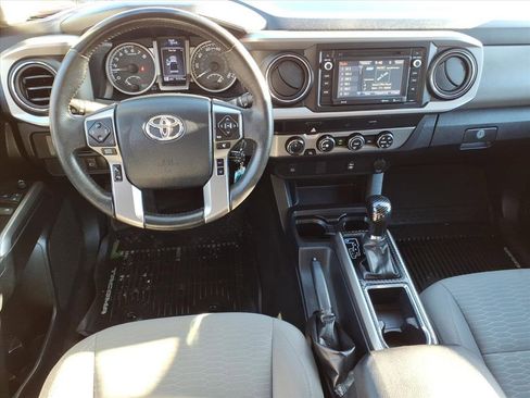 Used 2019 Toyota Tacoma SR5 image 9