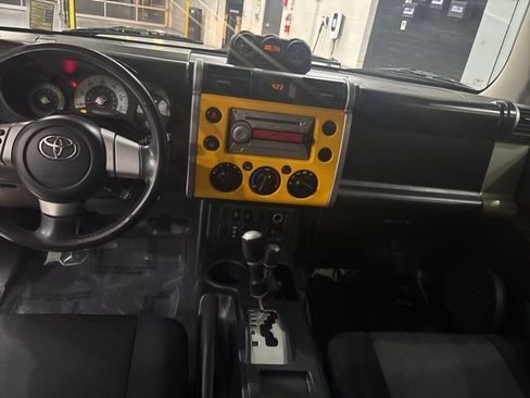 Used 2007 Toyota FJ Cruiser 4WD image 24