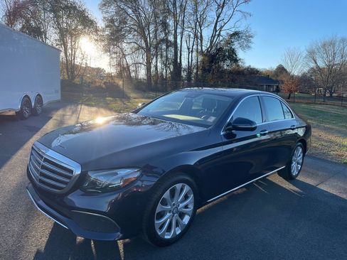 Used 2017 Mercedes-Benz E 300 image 1