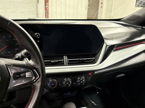 Used 2024 Chevrolet Trax RS w/ Driver Confidence Package image 8