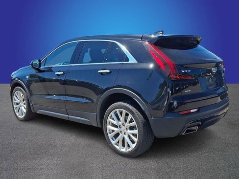 Used 2021 Cadillac XT4 Luxury w/ Cold Weather Package AWD/4WD image 5