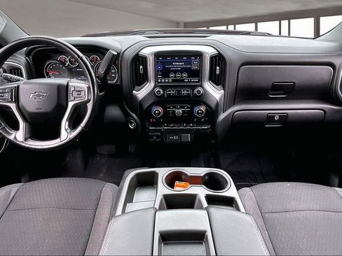 Used 2019 Chevrolet Silverado 1500 RST image 16