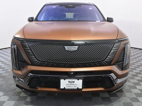 New 2027 Cadillac Vistiq Sport w/ LPO, Floor Liner Package AWD/4WD image 10