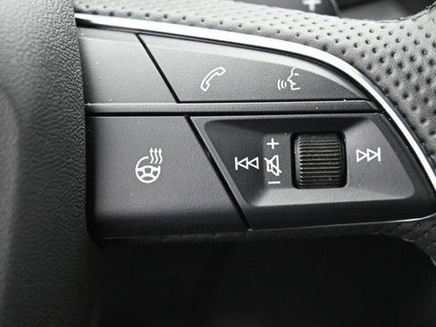 Used 2024 Audi Q5 2.0T Prestige w/ Prestige Package AWD/4WD image 19