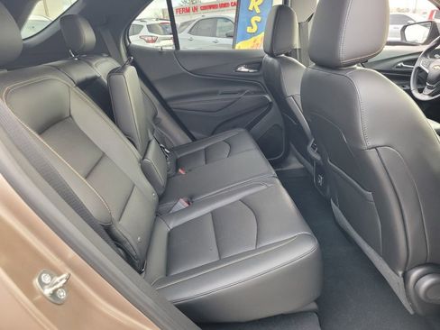 Used 2019 Chevrolet Equinox Premier image 16