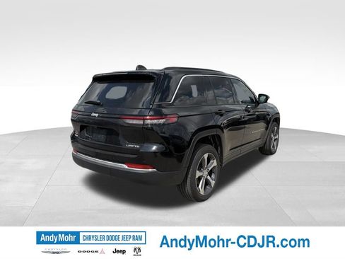 Used 2024 Jeep Grand Cherokee Limited AWD/4WD image 7