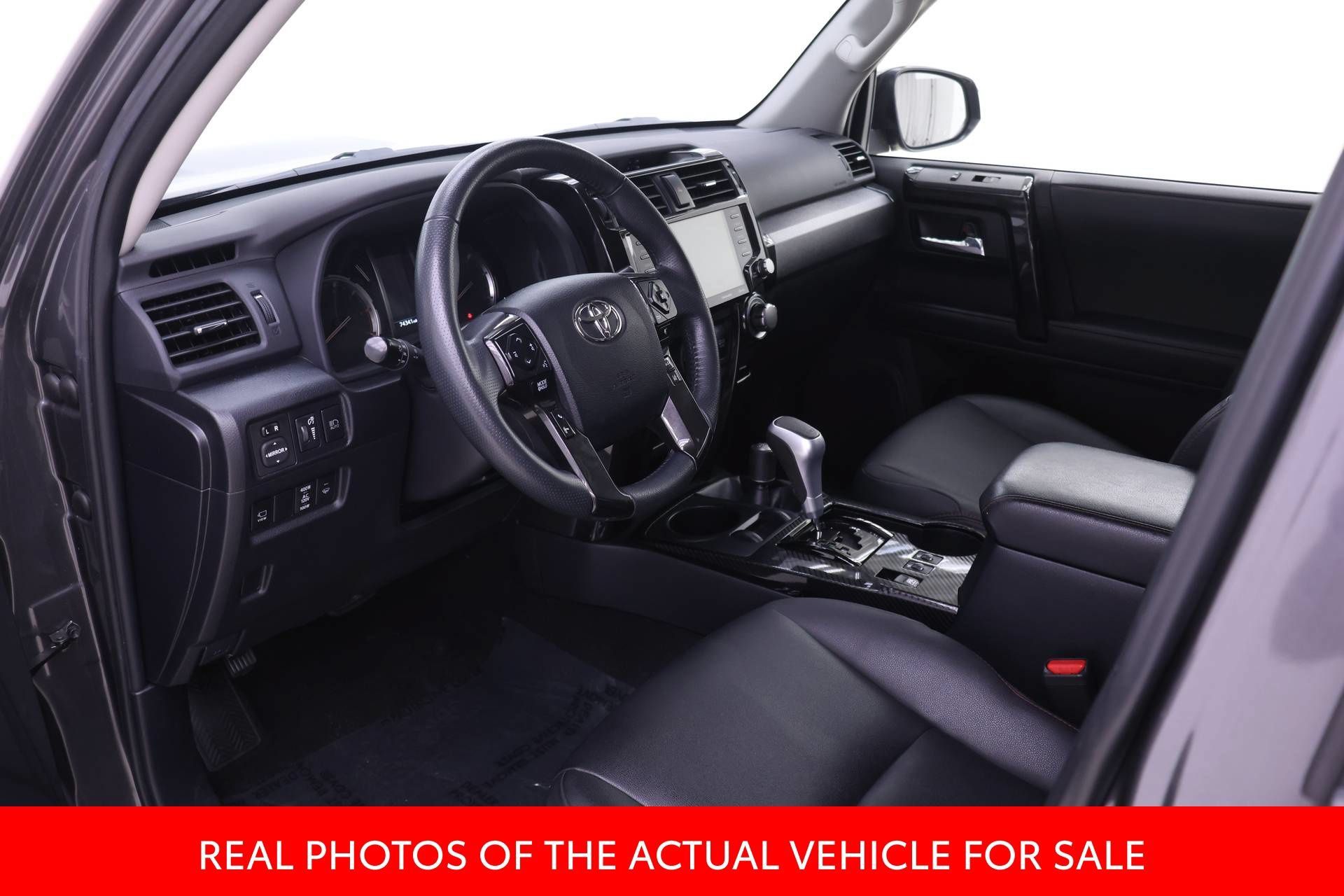 Certified 2022 Toyota 4Runner TRD Off-Road Premium w/ TRD Black Wheel Package (TMS) AWD/4WD image 3