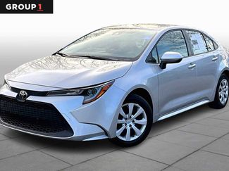 Used 2022 Toyota Corolla LE video 1