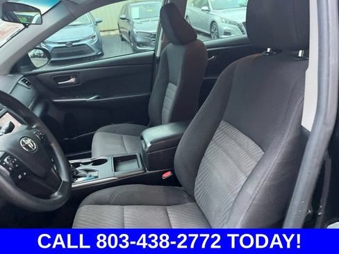 Used 2017 Toyota Camry LE FWD image 8