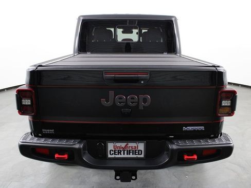 Used 2024 Jeep Gladiator Rubicon w/ Technology Group image 10