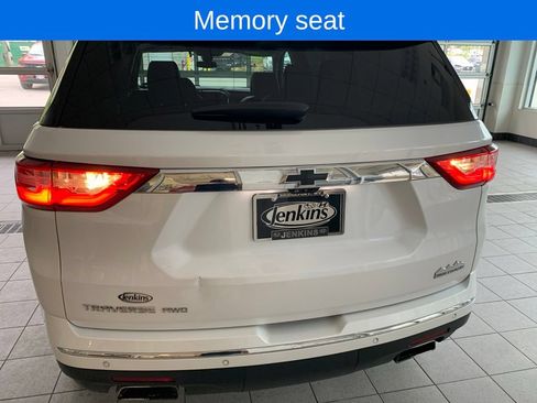 Used 2021 Chevrolet Traverse High Country w/ LPO, Floor Liner Package AWD/4WD image 14