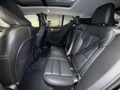 Used 2024 Volvo XC40 B5 Plus w/ Climate Package AWD/4WD image 18