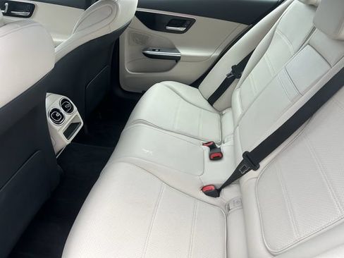 Used 2025 Mercedes-Benz C 300 Sedan image 18