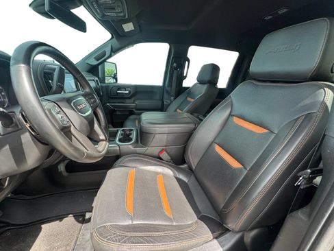 Used 2023 GMC Sierra 3500 AT4 w/ AT4 Preferred Package AWD/4WD image 10